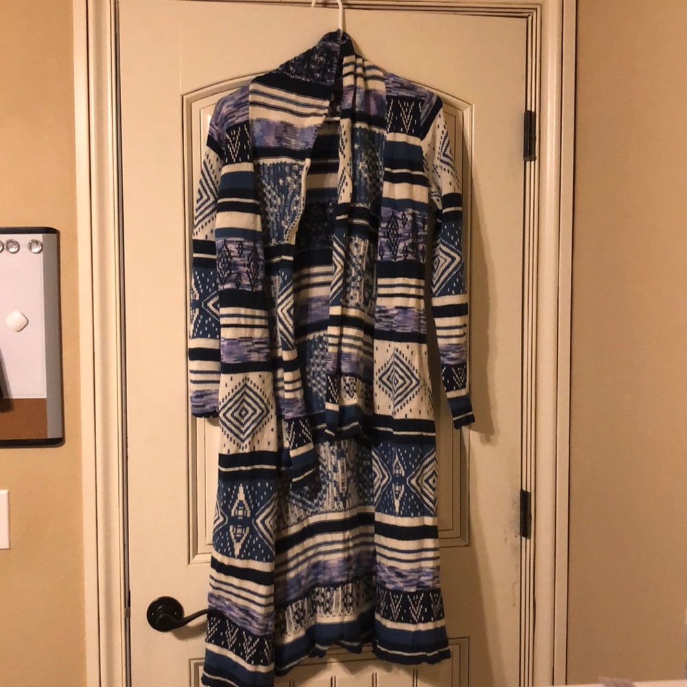 Long cape/cardigan